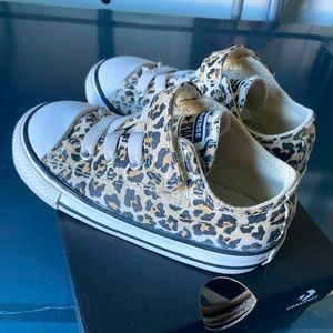 Toddler girls cheetah Converse size 7